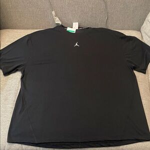 Jordan Women’s Short Sleeve Shirt